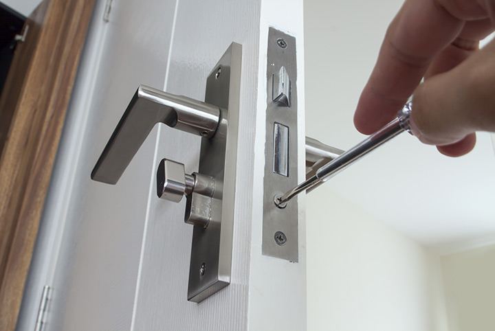 Our local locksmiths are able to repair and install door locks for properties in Hucknall and the local area.